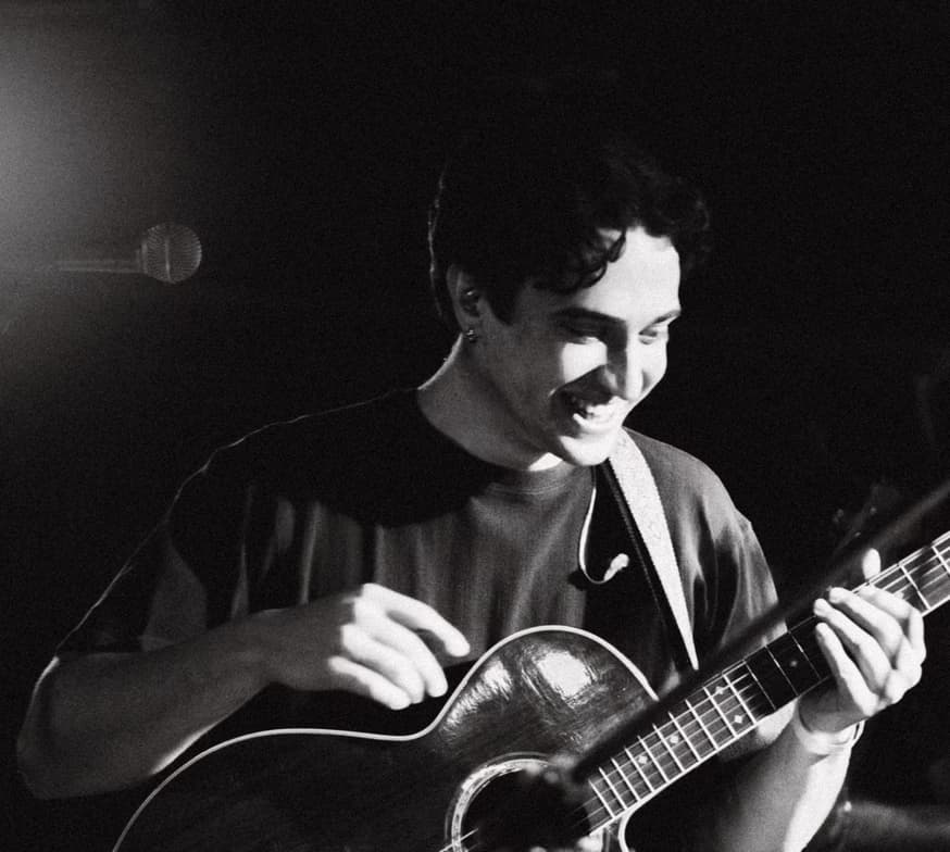 Profile photo of Lance, Guitar tutor at Wiingy 