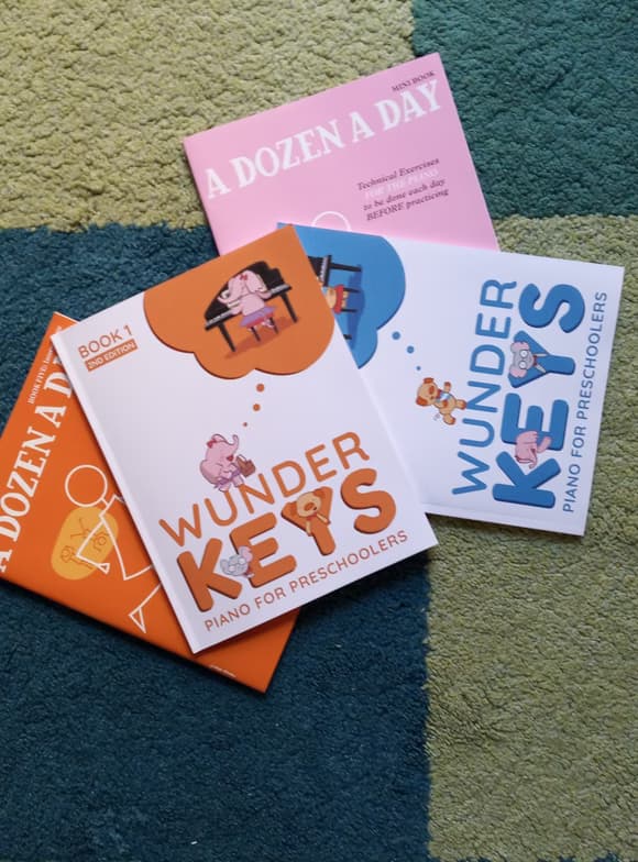 Piano learning materials by ELESA