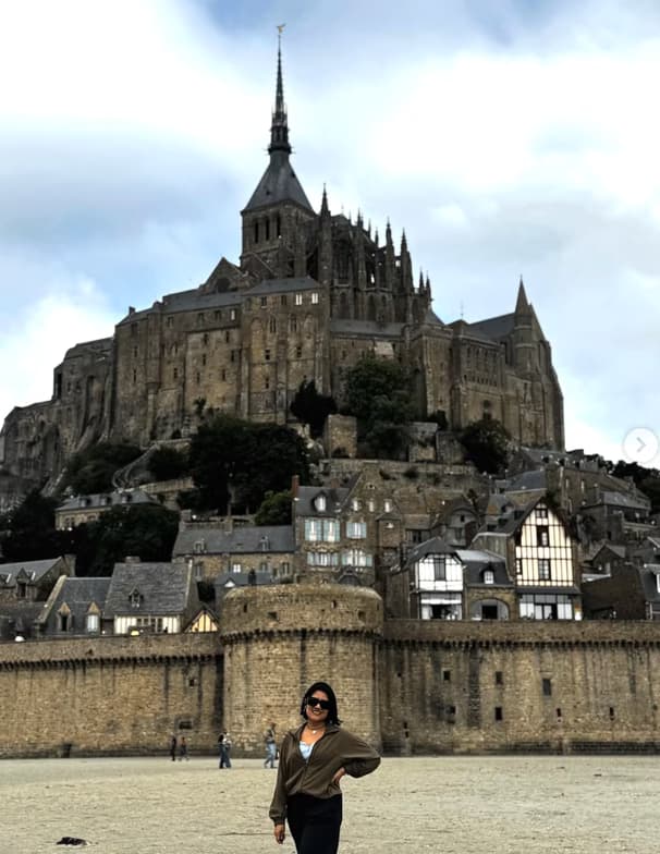 Travel snapshot of Greta during a trip 