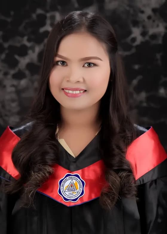 Graduation ceremony photo of Sunshine 