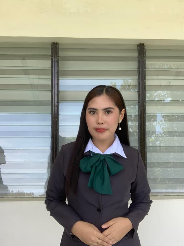 Profile photo of Jasteen, ESL tutor at Wiingy 