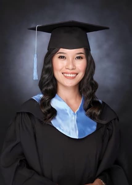 Graduation ceremony photo of Marielle