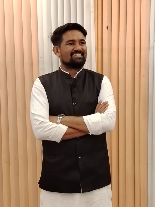 Profile photo of Vijendra, Science tutor at Wiingy