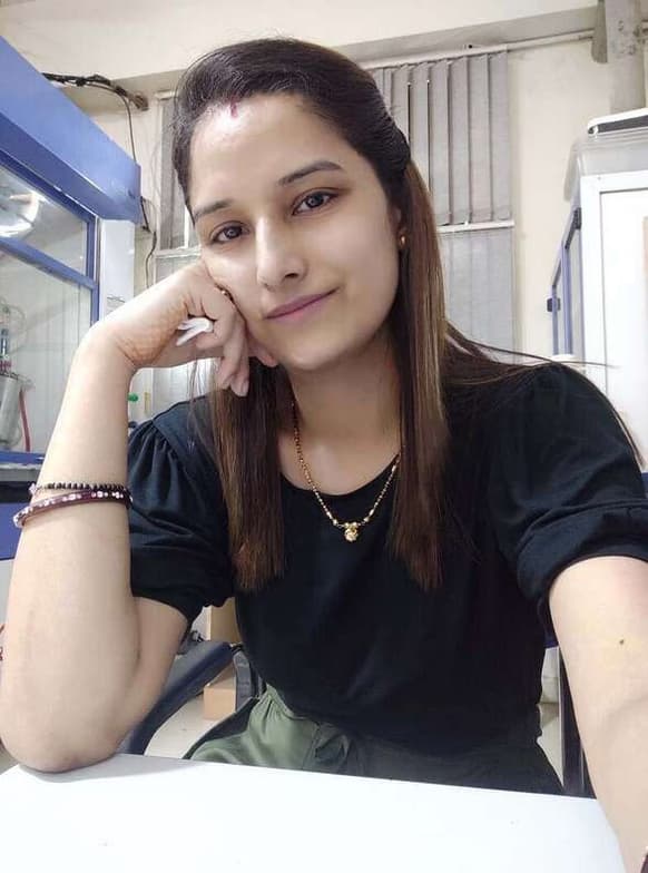 Profile photo of Dr Neelu, Chemistry tutor at Wiingy 