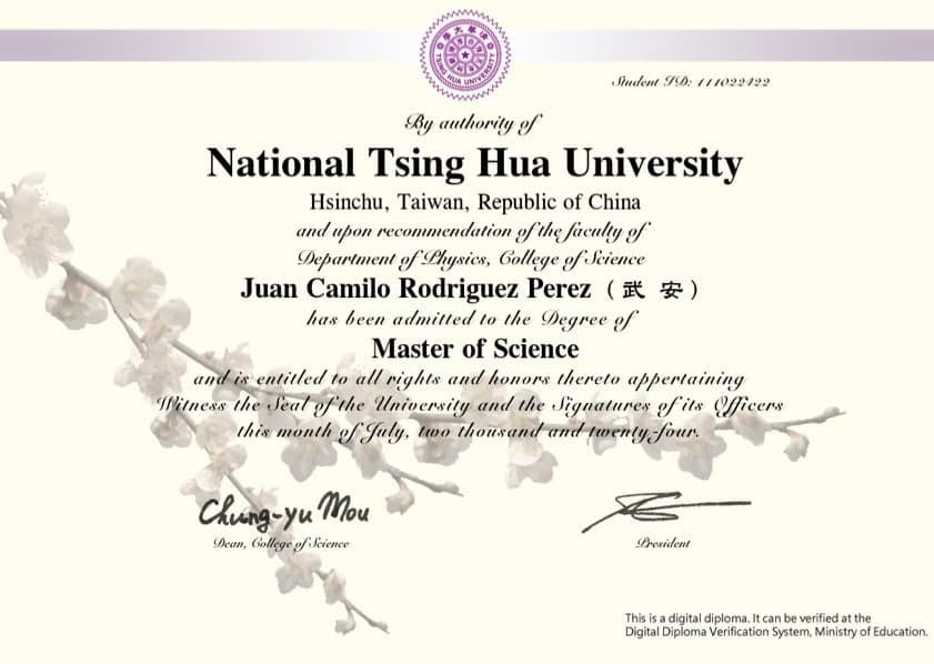 Verified degree or teaching certification of Juan Camilo 