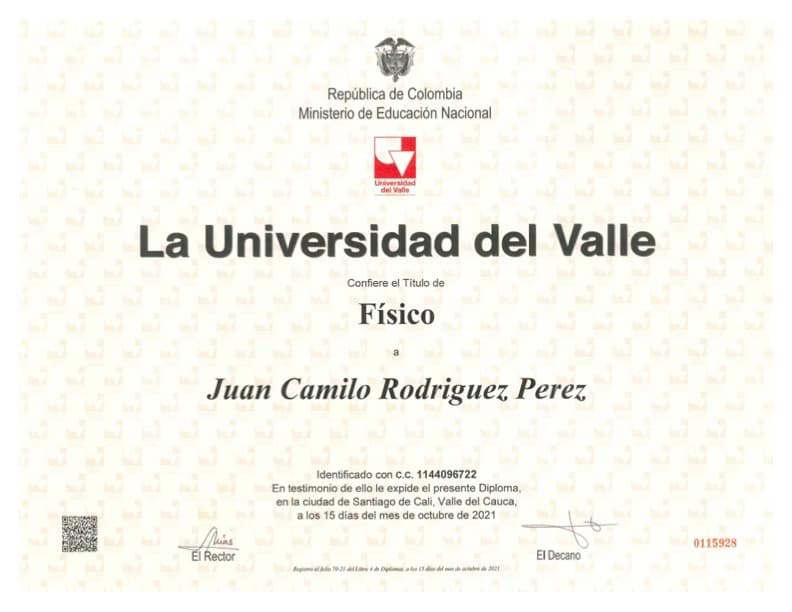 Verified degree or teaching certification of Juan Camilo 