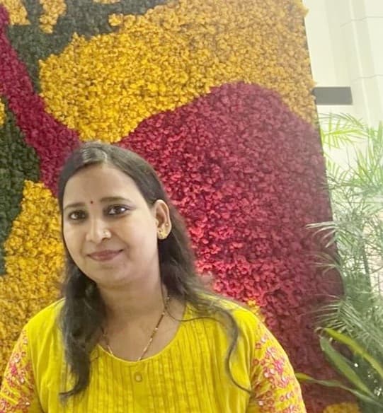 Profile photo of Divya, Chemistry tutor at Wiingy 