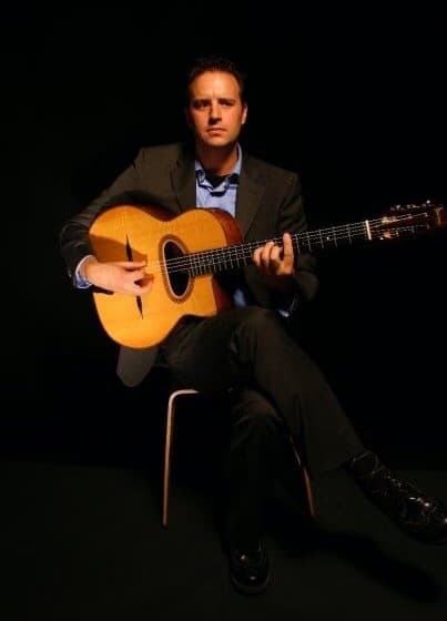 Profile photo of Teddy, Guitar tutor at Wiingy 