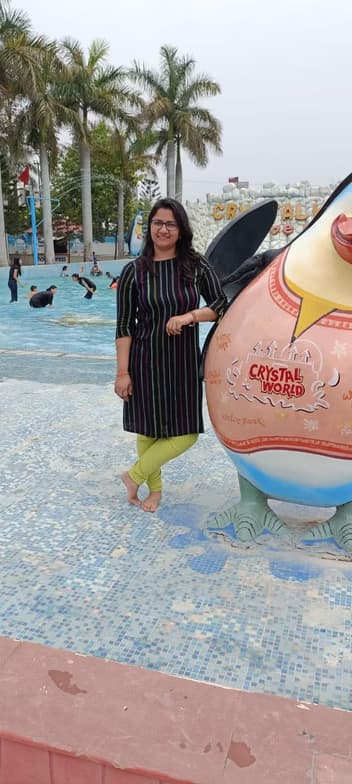 Artienjoying a hobby outside teaching 