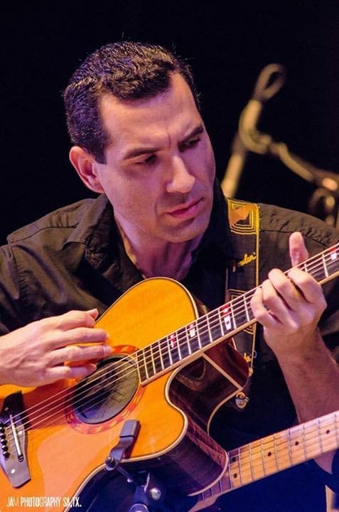 Profile photo of Diego, Guitar tutor at Wiingy