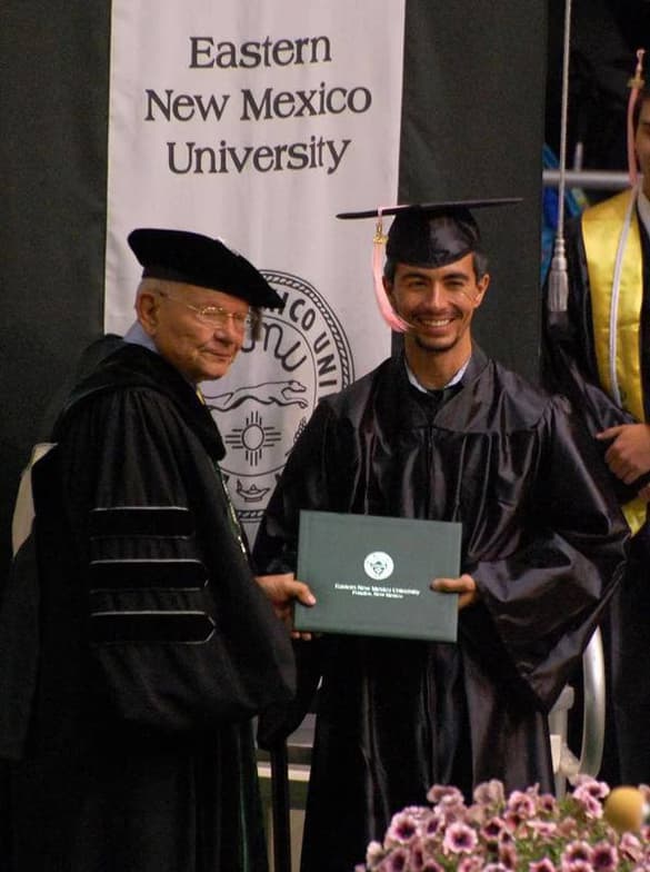 Graduation ceremony photo of Orlando 