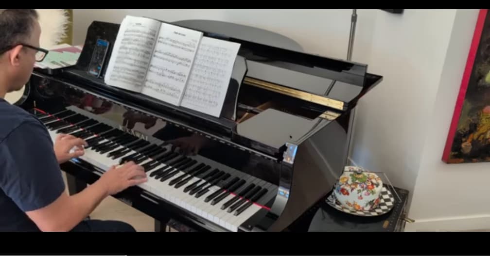 Casual photos of Alik, Wiingy tutor 