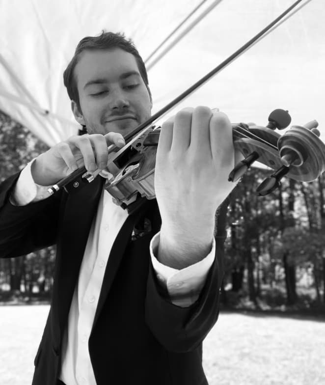 Profile photo of Ian, Violin tutor at Wiingy 