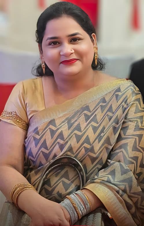 Profile photo of Sumbul , Chemistry tutor at Wiingy 