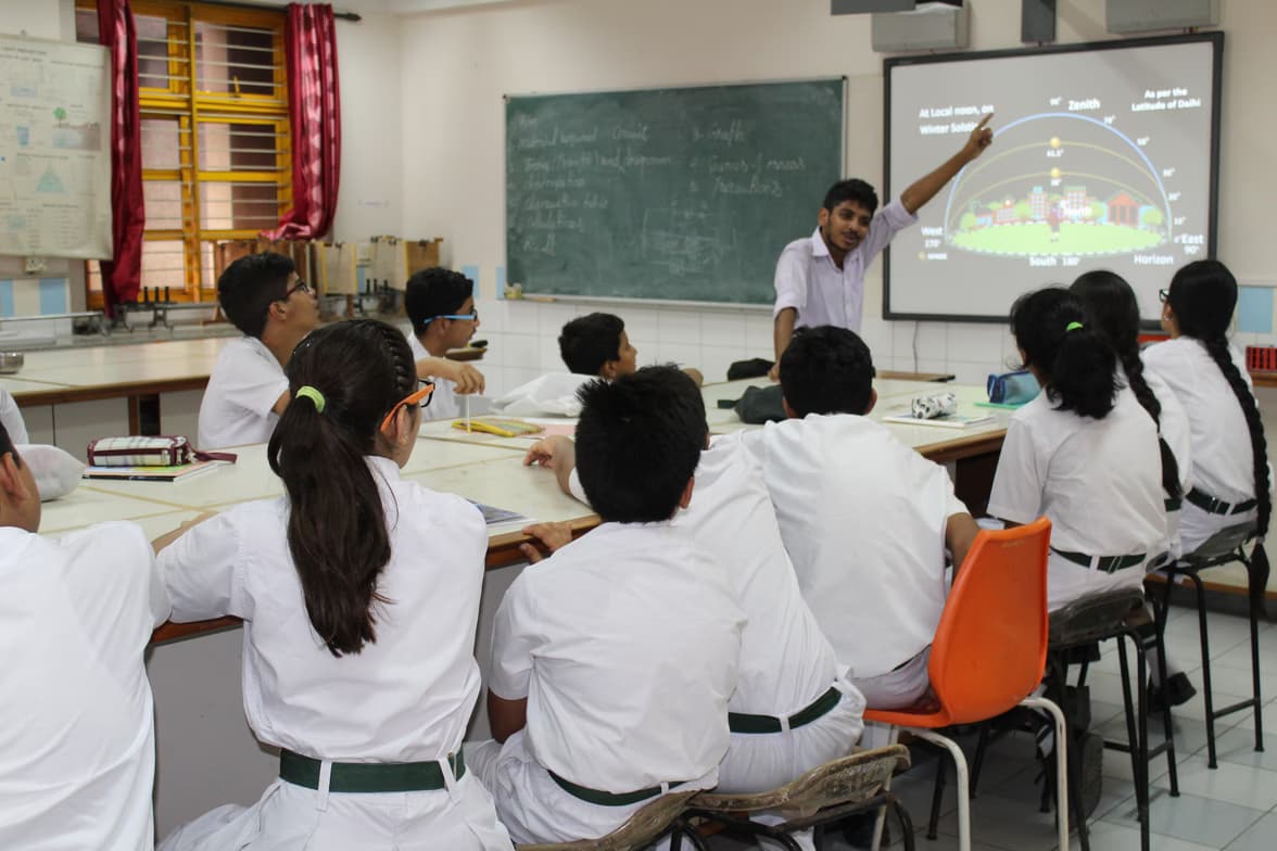 Soumya  conducting a lesson 