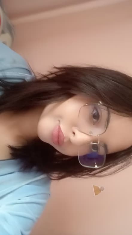 Profile photo of Hiba, French tutor at Wiingy