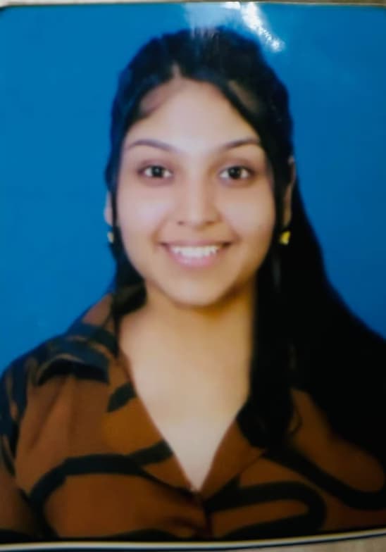Profile photo of khushi, Economics tutor at Wiingy 
