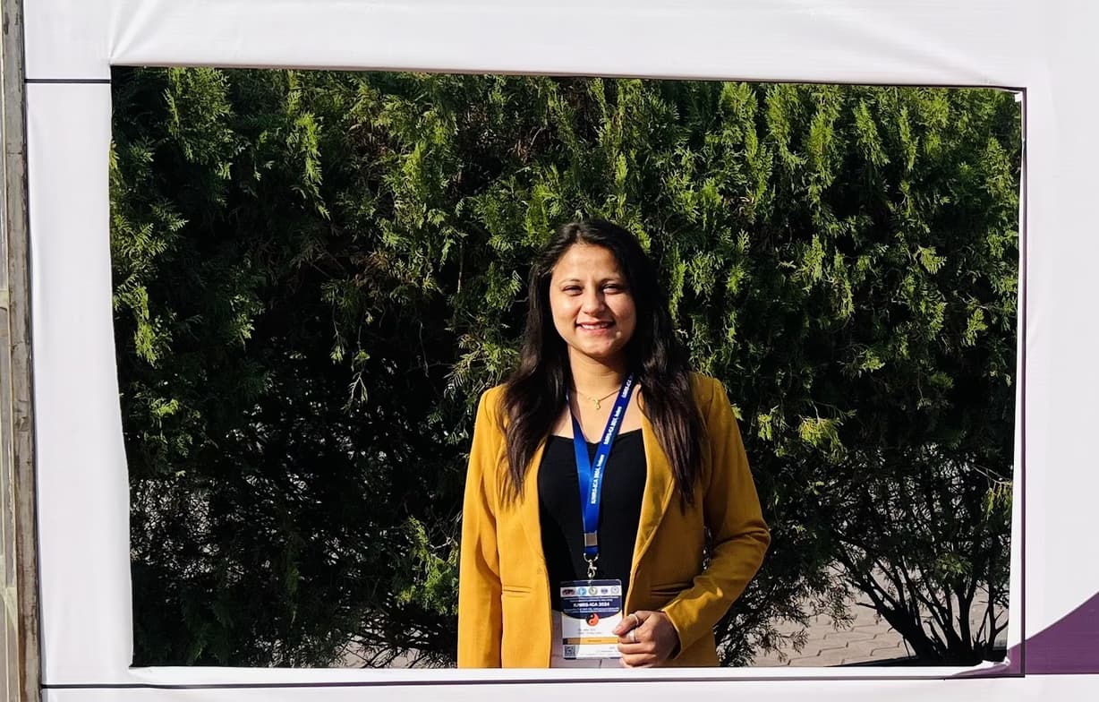 Graduation ceremony photo of Ishu 