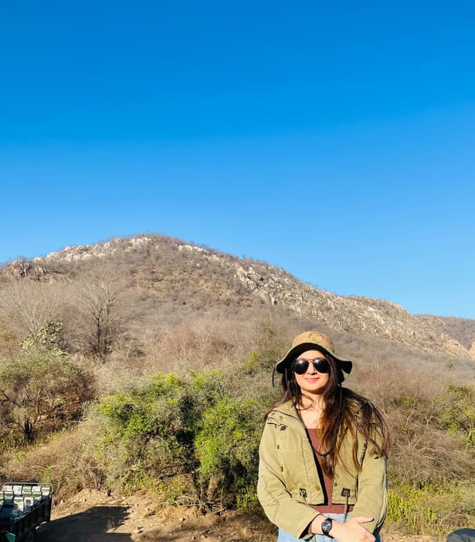 Travel snapshot of Ritika during a trip