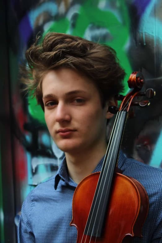 Profile photo of Christopher, Violin tutor at Wiingy