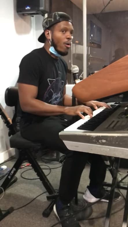 Casual photos of Aaron, Wiingy tutor 