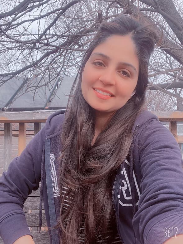 Profile photo of Monica, Science tutor at Wiingy