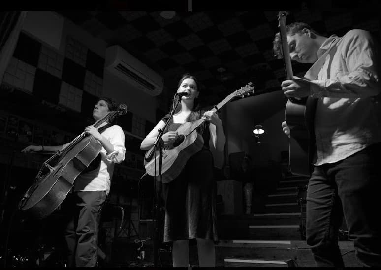 Profile photo of Max, Guitar tutor at Wiingy 