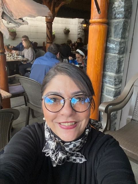 Travel snapshot of Sharareh during a trip 