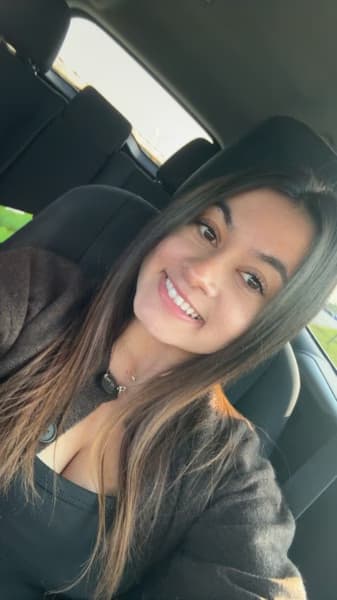 Profile photo of Alyssa, French tutor at Wiingy 