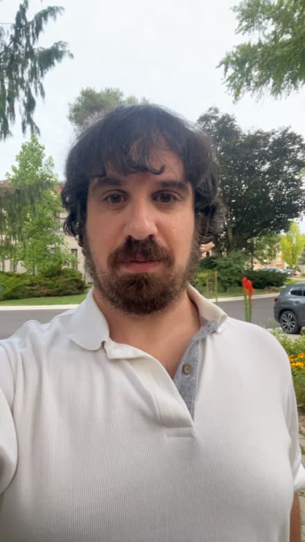 Profile photo of Alex, Singing tutor at Wiingy