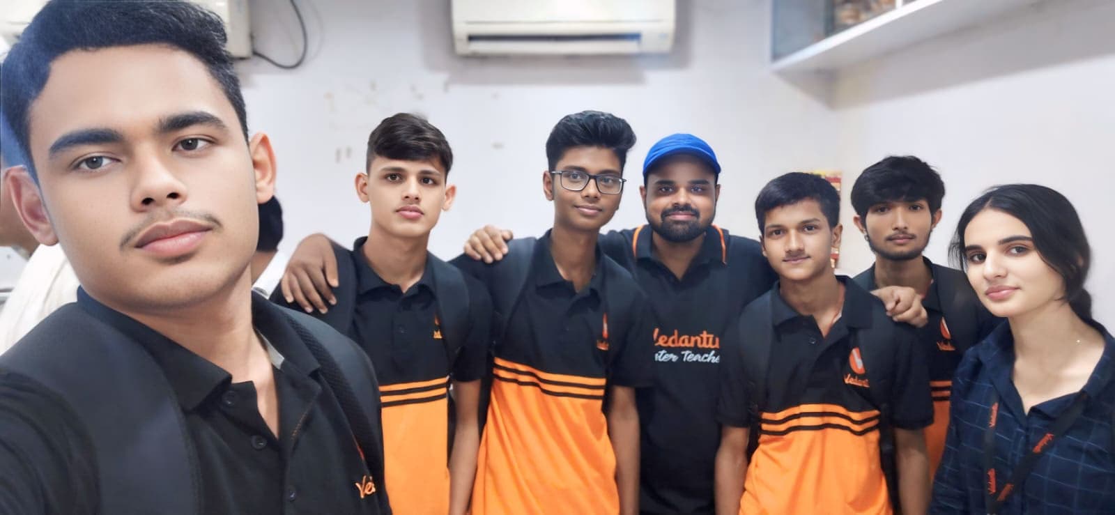 Profile photo of NIhal, Chemistry tutor at Wiingy 