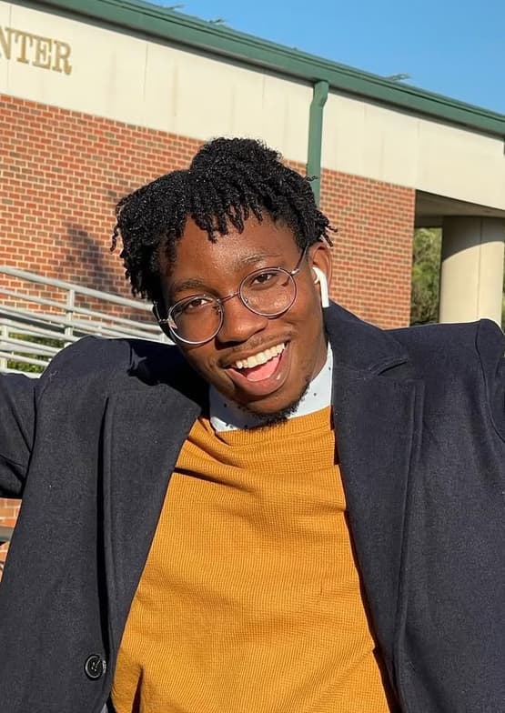 Profile photo of Nicholas, English tutor at Wiingy 