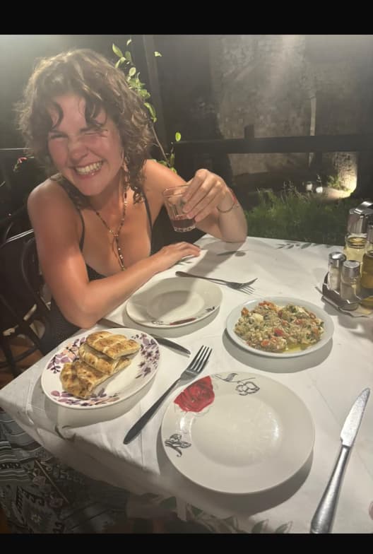 Travel snapshot of Bethan during a trip 