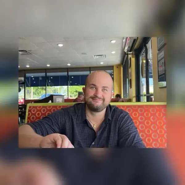 Profile photo of Wayne , ESL tutor at Wiingy 