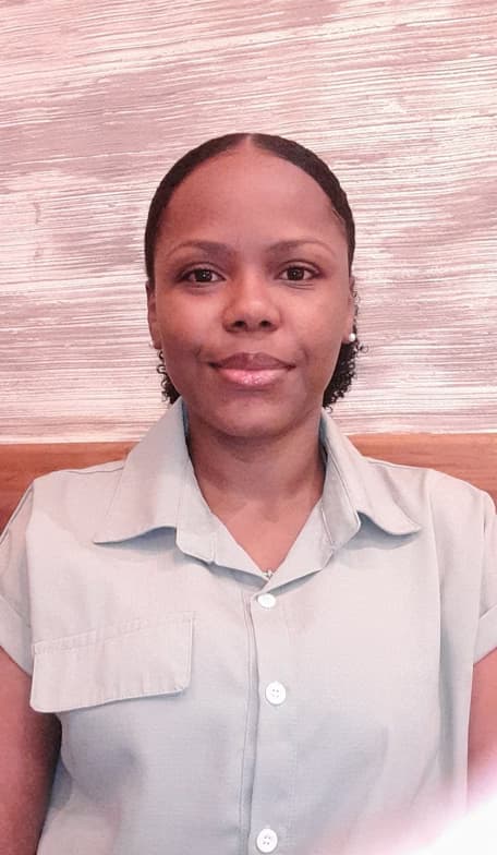 Profile photo of Diana , Spanish tutor at Wiingy 