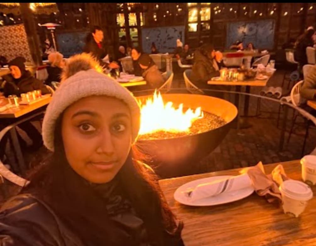 Travel snapshot of Rithika during a trip 