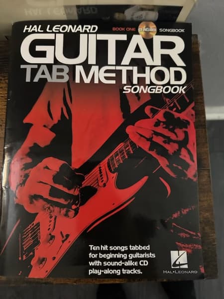 Guitar learning materials by Cindle 