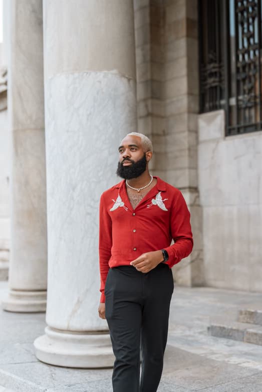 Profile photo of Yvon, French tutor at Wiingy 