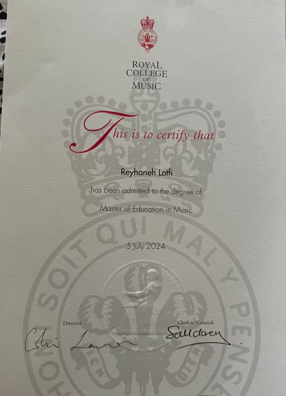 Verified degree or teaching certification of Sarah  