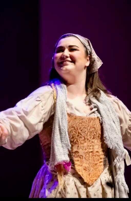 Casual photos of Jessica, Wiingy tutor 