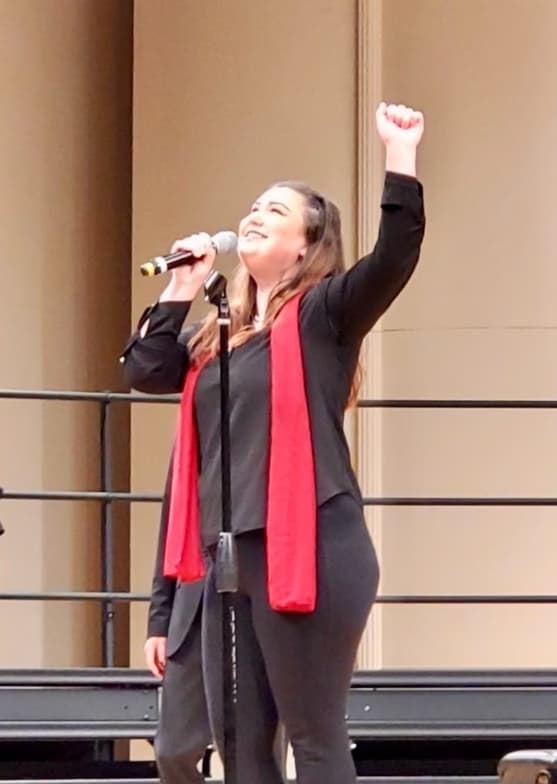 Casual photos of Jessica, Wiingy tutor 