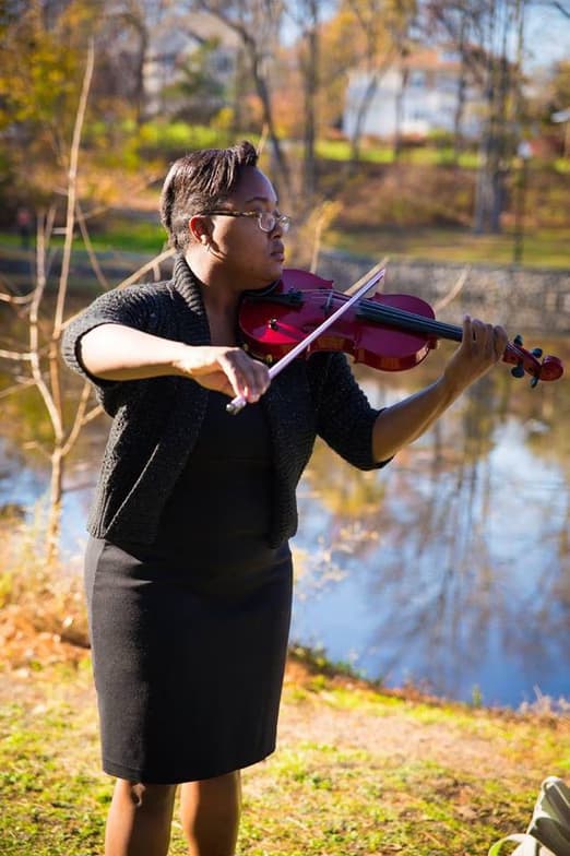 Profile photo of Rebekah, Violin tutor at Wiingy 