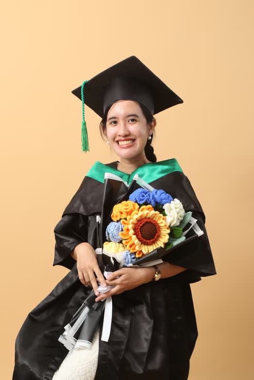 Graduation ceremony photo of Giselle 