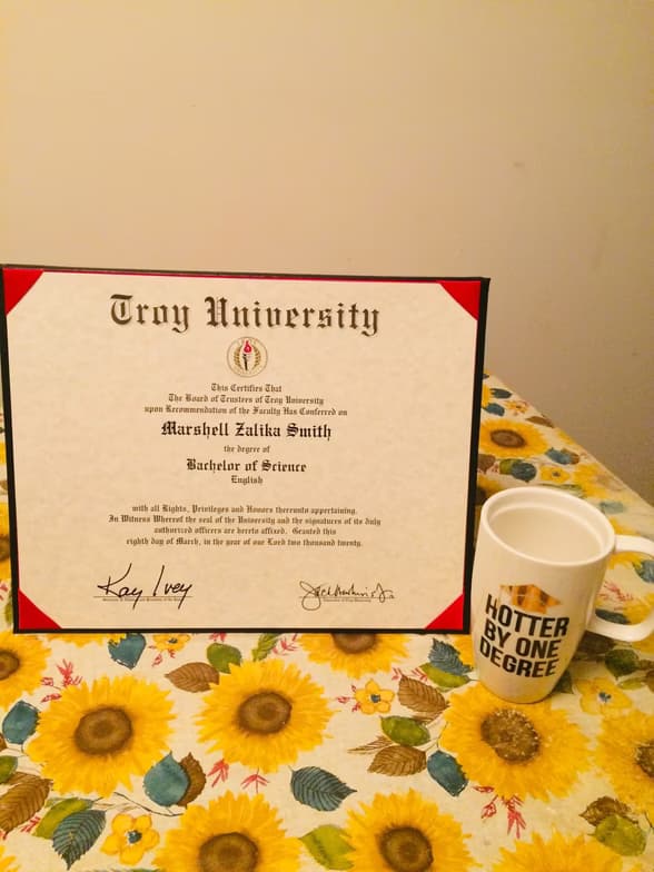 Verified degree or teaching certification of Marshell 