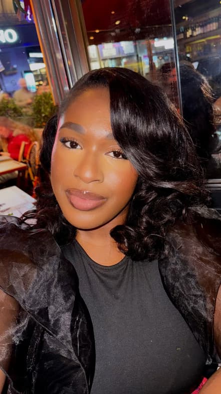 Profile photo of gabrielle, French tutor at Wiingy 