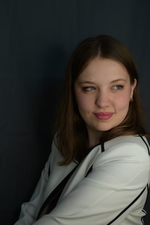 Profile photo of Angela, Singing tutor at Wiingy 