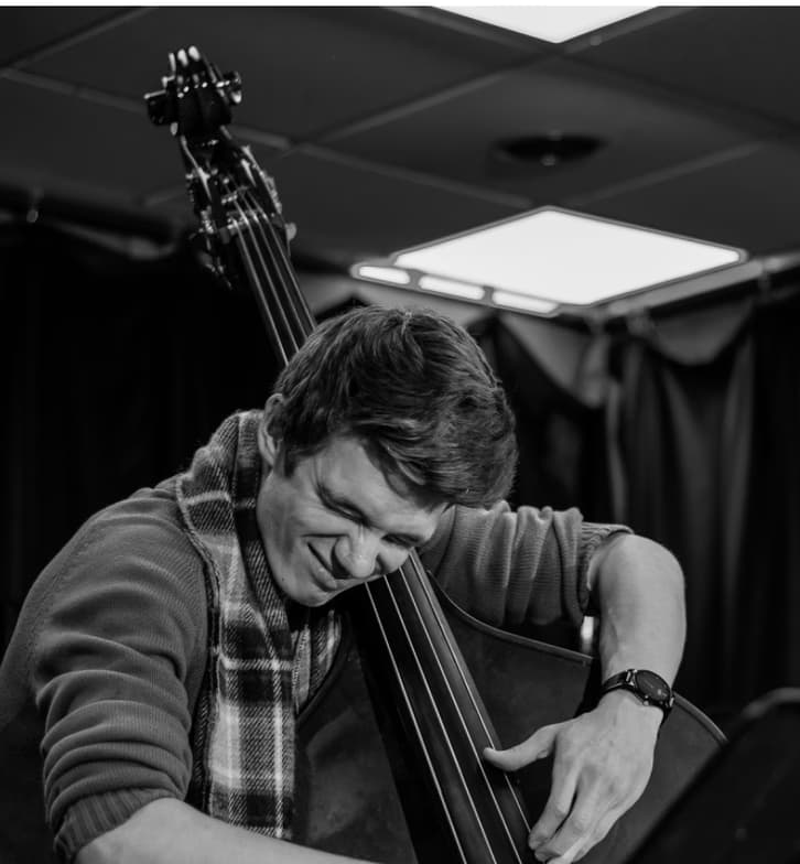 Profile photo of Ian, Singing tutor at Wiingy 