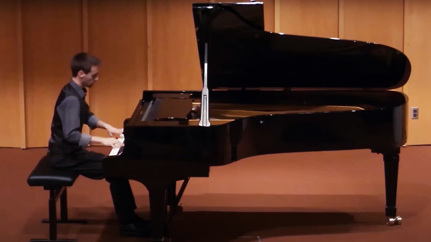 Profile photo of Ryan, Piano tutor at Wiingy 