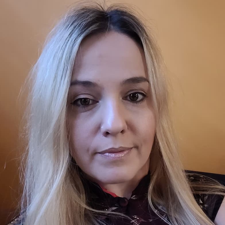 Profile photo of Anna Magdalena , Singing tutor at Wiingy 