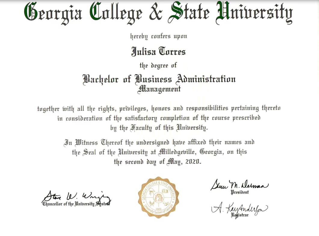 Verified degree or teaching certification of Julisa  